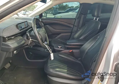 2022 Ford Mustang Mach-E Premium from USA, damaged, VIN 3FMTK3RM8NMA03470